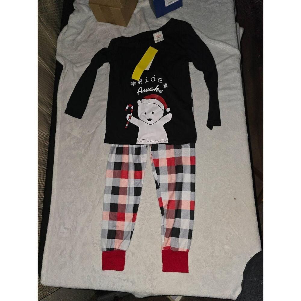 NWT Pajama Set Womens Size XL Black Red Plaid Christmas Polar Bear Graphic Cozy - Picture 2 of 6